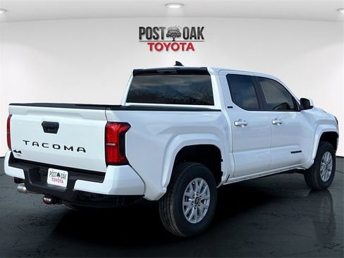 New 2026 Toyota Tacoma SR5 image 7