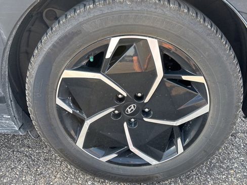 Certified 2022 Hyundai Ioniq 5 SE image 5