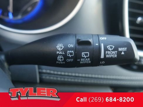 Certified 2025 Chrysler Pacifica Limited image 27