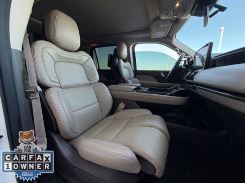Used 2023 Lincoln Navigator Reserve image 23
