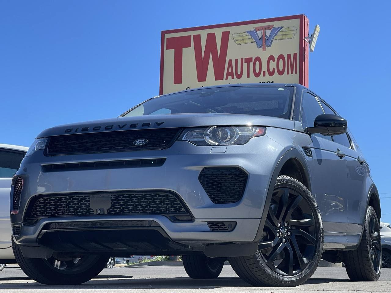 Used 2019 Land Rover Discovery Sport HSE Dynamic AWD/4WD image 1