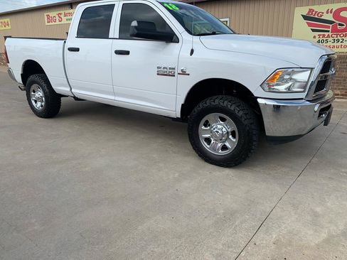 Used 2018 RAM 2500 Tradesman w/ Chrome Appearance Group AWD/4WD image 1
