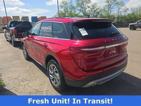 Used 2025 Lincoln Corsair AWD w/ Equipment Group 101A image 3