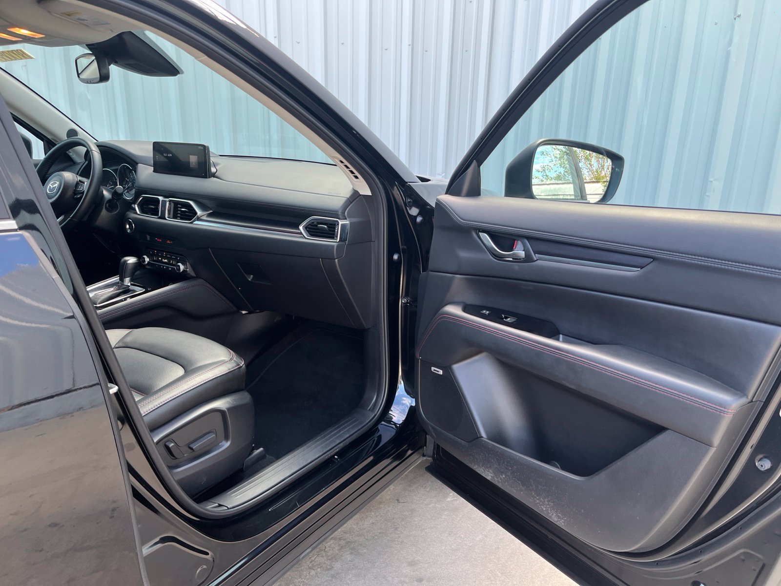 Certified 2025 MAZDA CX-5 Carbon Edition AWD/4WD image 17
