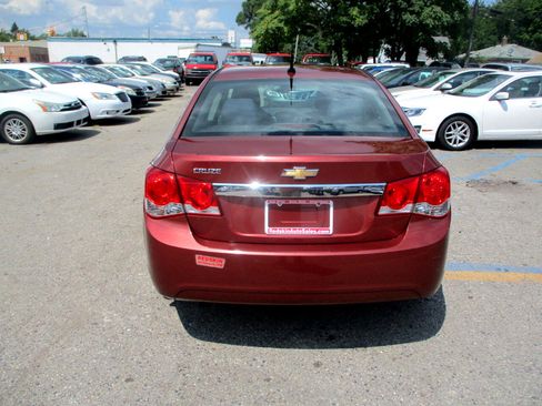 Used 2012 Chevrolet Cruze LS w/ Connectivity Package image 5