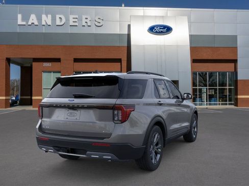 New 2026 Ford Explorer Active image 8