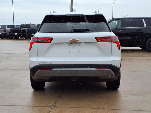 New 2026 Chevrolet Equinox LT w/ Convenience Package II FWD image 20