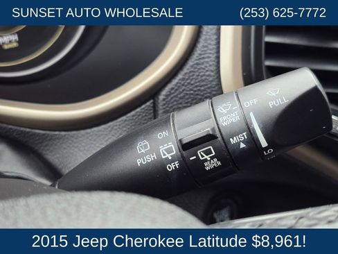 Used 2015 Jeep Cherokee Latitude w/ Comfort/Convenience Group FWD image 29