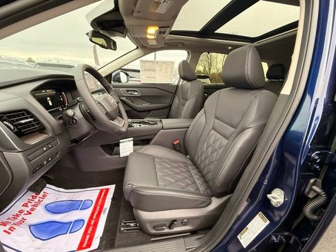 New 2026 Nissan Rogue Platinum w/ Tech Package image 12