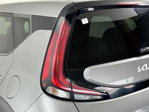 Used 2023 Kia Soul LX w/ Option Group 015 FWD image 35
