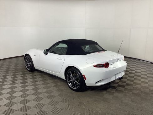 Used 2016 MAZDA MX-5 Miata Grand Touring RWD image 4