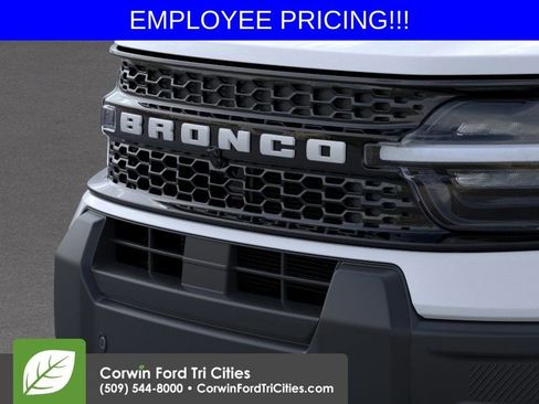 New 2026 Ford Bronco Sport Outer Banks AWD/4WD image 17