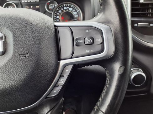 Used 2024 RAM 2500 Big Horn AWD/4WD image 13