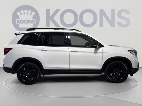 Used 2025 Honda Passport Black Edition image 12