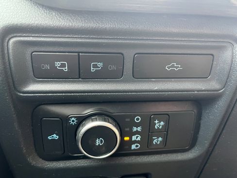 Certified 2022 Ford F150 Lariat AWD/4WD image 18
