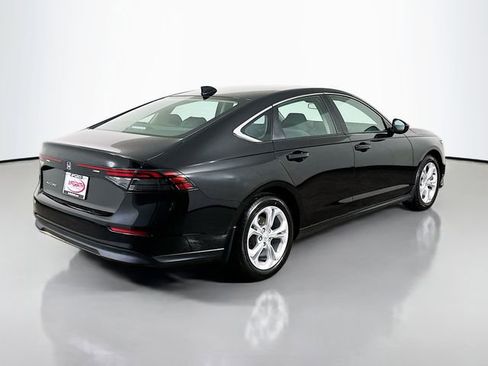 Certified 2025 Honda Accord LX image 17