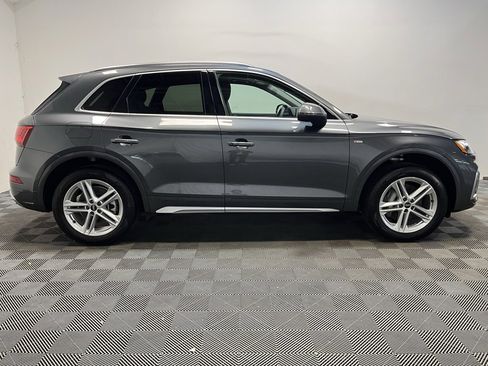 Used 2023 Audi Q5 e Premium Plus w/ Premium Plus Package image 4