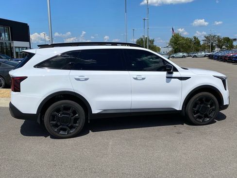 Certified 2025 Kia Sorento X-Line EX AWD/4WD image 8