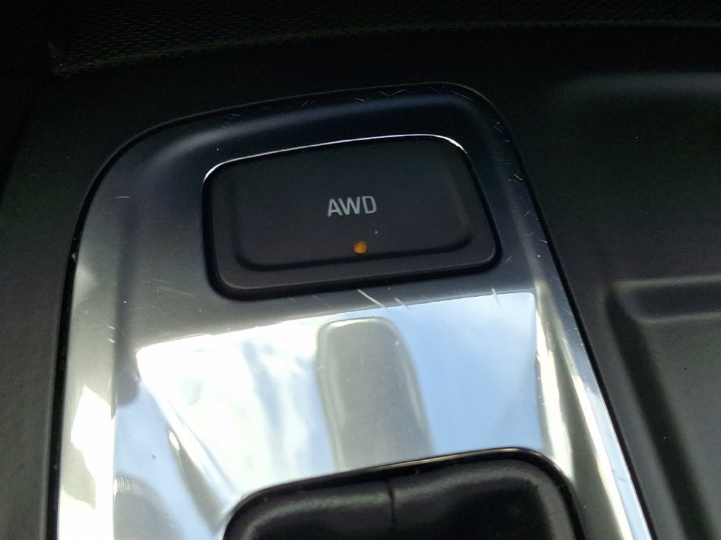 Used 2024 Chevrolet Equinox LT AWD/4WD image 24