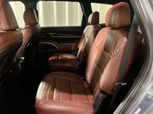 Used 2024 Kia Telluride SX Prestige image 26