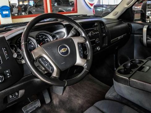 Used 2008 Chevrolet Silverado 2500 LT w/ 1LT Convenience Package image 5