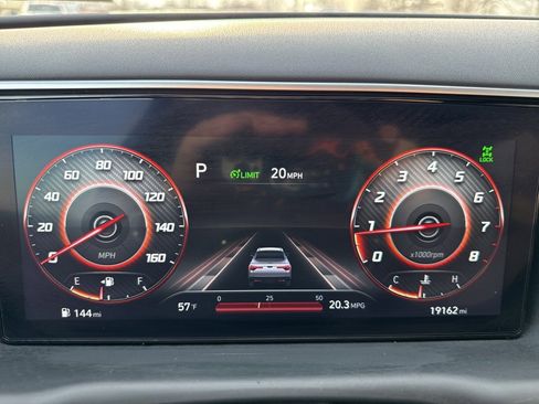 Used 2024 Hyundai Santa Cruz Night image 29