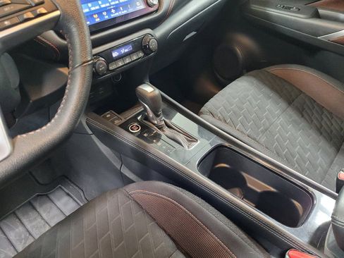 Used 2022 Nissan Kicks SR w/ Interior Electronics Package FWD image 26