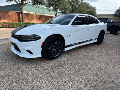 Used 2023 Dodge Charger R/T w/ Blacktop Package image 12