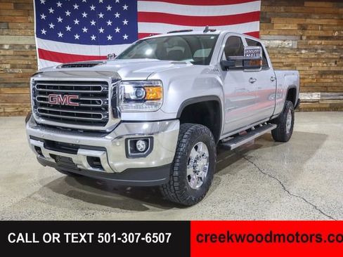 Used 2019 GMC Sierra 2500 SLT w/ Duramax Plus Package AWD/4WD image 6