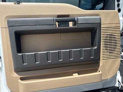 Used 2016 Ford F250 Lariat w/ Chrome Package AWD/4WD image 42