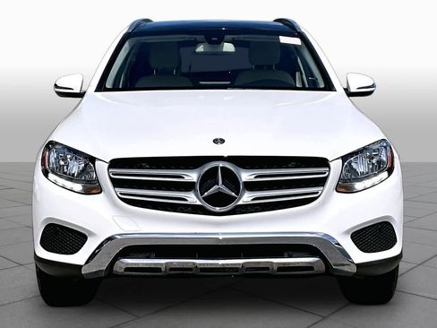 Used 2019 Mercedes-Benz GLC 300 4MATIC image 4