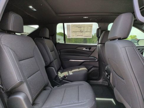 New 2026 Chevrolet Traverse LT w/ Sun and Wheel Package FWD image 28