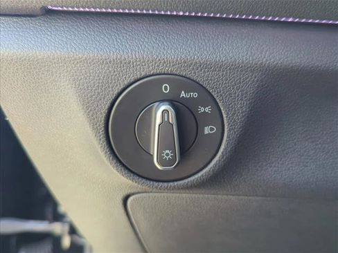 Used 2021 Volkswagen Jetta SEL image 12