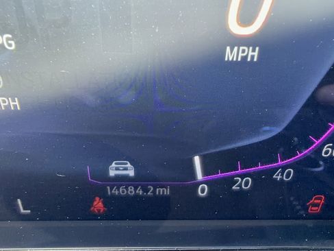 Certified 2024 Ford Mustang Convertible image 18