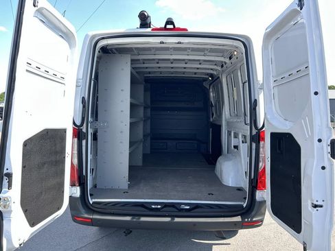 Used 2022 Mercedes-Benz Sprinter 1500 image 19