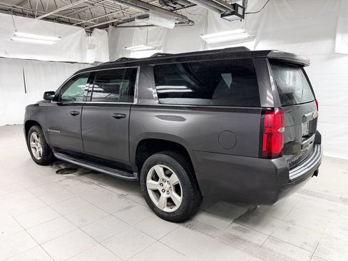 Used 2017 Chevrolet Suburban LT AWD/4WD image 4