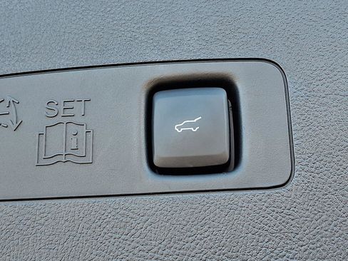 Used 2024 Lincoln Corsair Reserve FWD image 30
