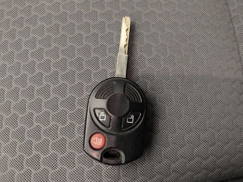 Used 2018 Ford Escape SE FWD image 32