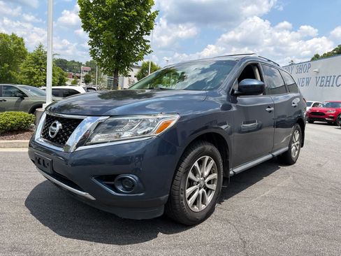Used 2016 Nissan Pathfinder S AWD/4WD image 1
