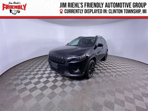 Used 2023 Jeep Cherokee Altitude Lux image 1