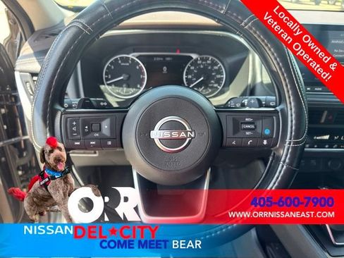 Used 2023 Nissan Rogue SV FWD image 15