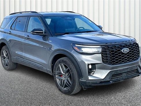 Used 2025 Ford Explorer ST-Line w/ ST-Line Street Pack image 1
