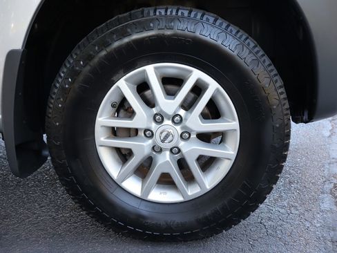 Used 2015 Nissan Xterra S image 43