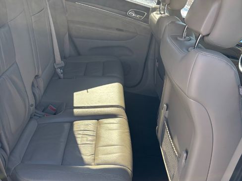 Used 2015 Jeep Grand Cherokee Limited image 23