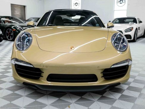 Used 2014 Porsche 911 Carrera S image 5