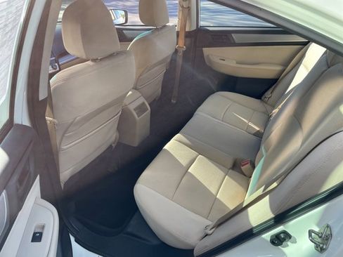 Used 2017 Subaru Legacy 2.5i w/ Alloy Wheel Package image 9