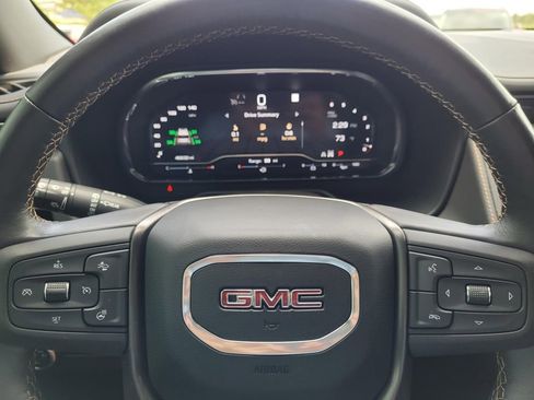 Used 2022 GMC Yukon AT4 image 24