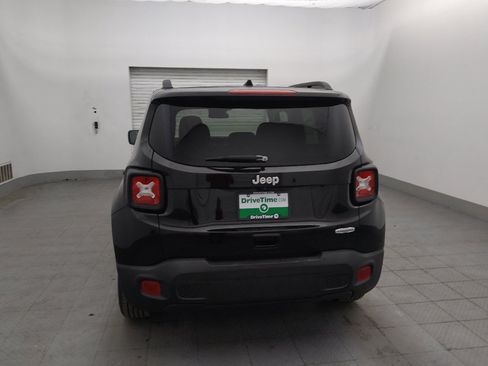 Used 2020 Jeep Renegade Latitude FWD image 6