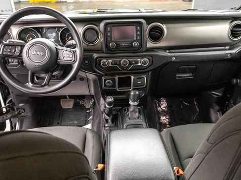 Used 2021 Jeep Gladiator Sport image 31