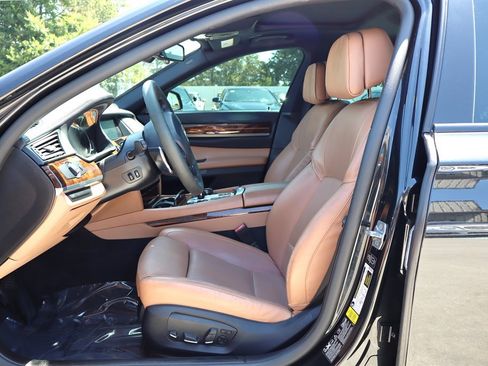 Used 2014 BMW 750Li xDrive AWD/4WD image 15